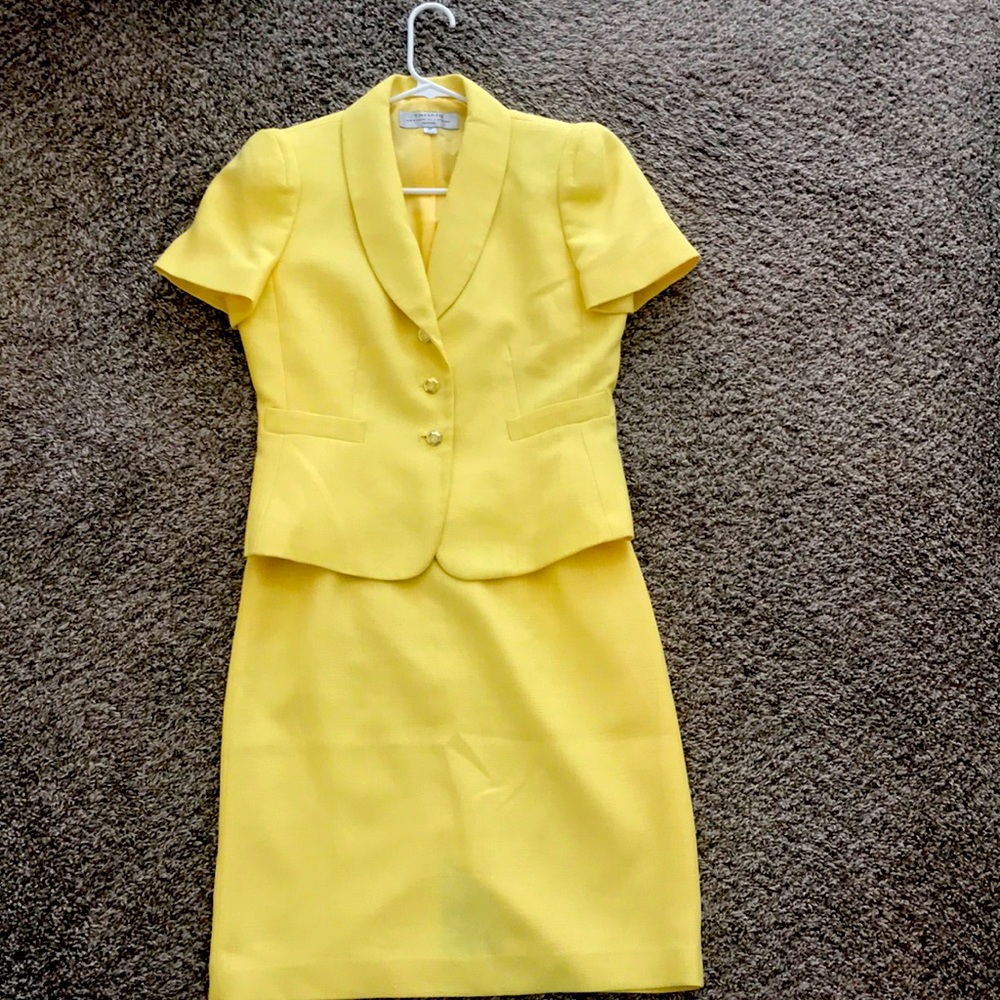 Tahari suit